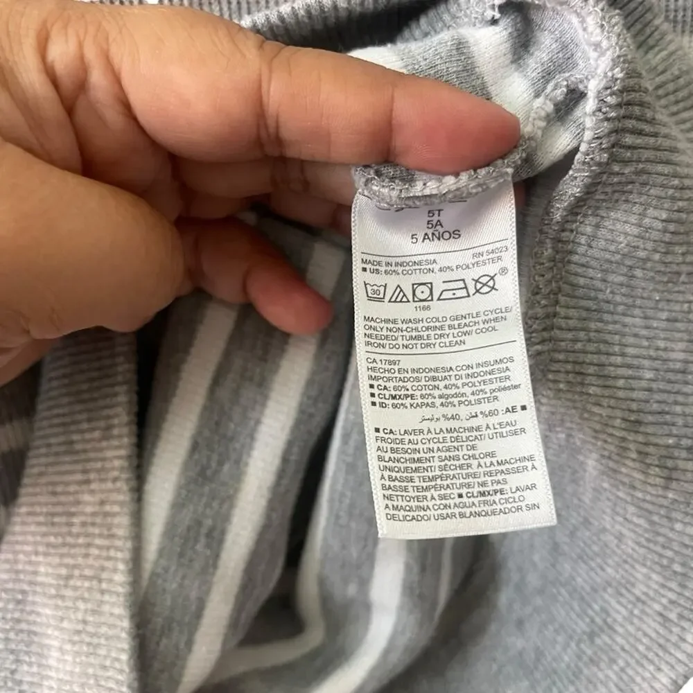 Old Navy Striped Crew Neck Knit Sweater Boys Gray Multi Size 5T